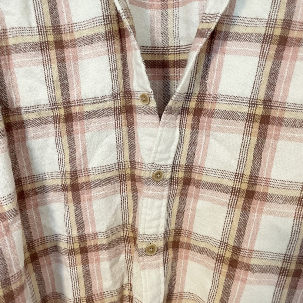 Abercrombie Men's 90s Oversized Flannel - Picture 4 of 5